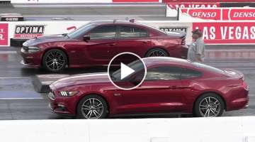 Mustang GT vs Dodge Charger Scat Pack 392 - drag race